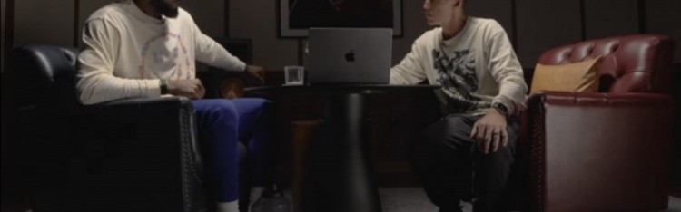 star sports下载-詹姆斯：只要辅助手伸直了推开对手就是进攻犯规 可以用肩膀对抗